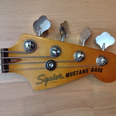 Fender Squier FSR Classic Vibe '60s Competition Mustang Bass Capri Orange image 4