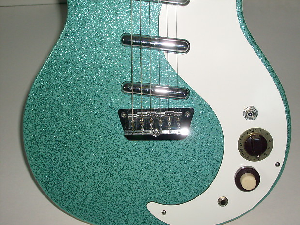 Danelectro DC-3 アクアスパークル　ダンエレクトロ Danelectro DC-3 Aqua Sparkle – Chicago Music Exchange