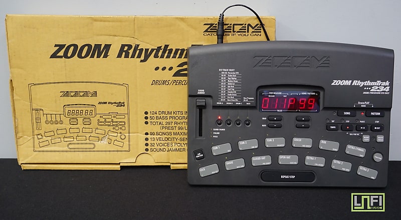 Zoom RhythmTrack RT-234 Drum & Bass Rhythm Machine / Sequencer W/ Box