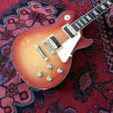 2021 Gibson Les Paul Classic Cherry Sunburst with case