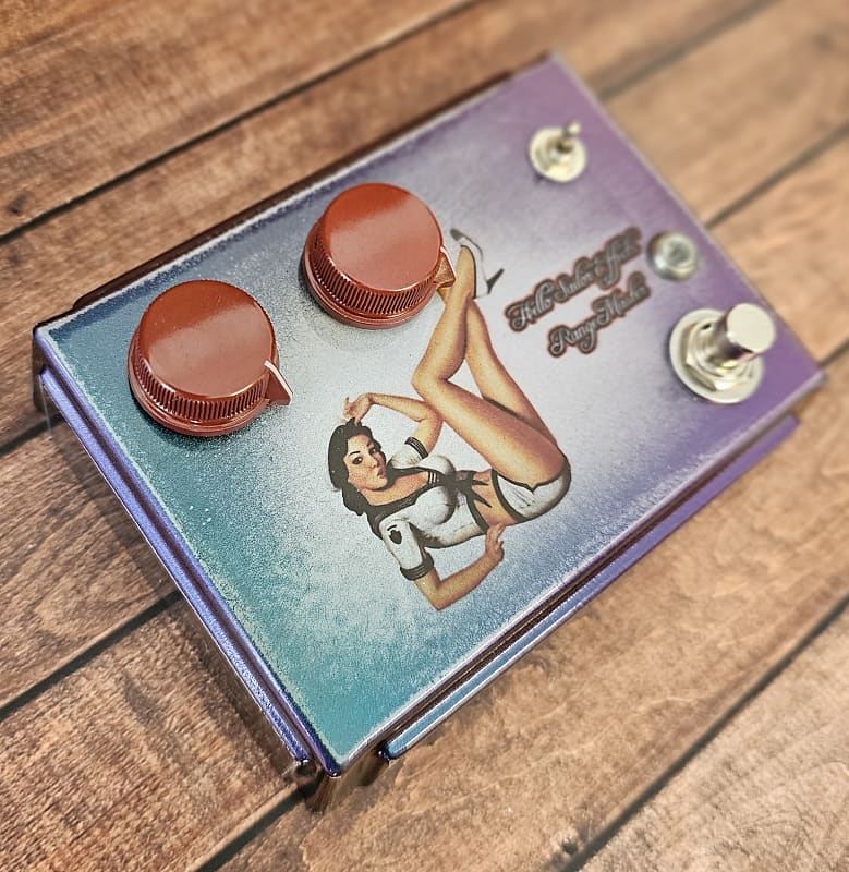 Hello Sailor Effects Rangemaster Aged flip paint Reverb