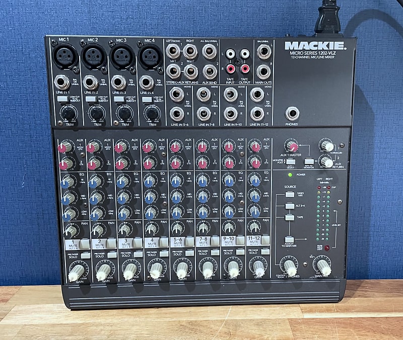 マッキーMACKIE MICRO SERIES 1202 VLZ Mackie Micro Series 1202-VLZ 12-Channel Mic / Line Mixer