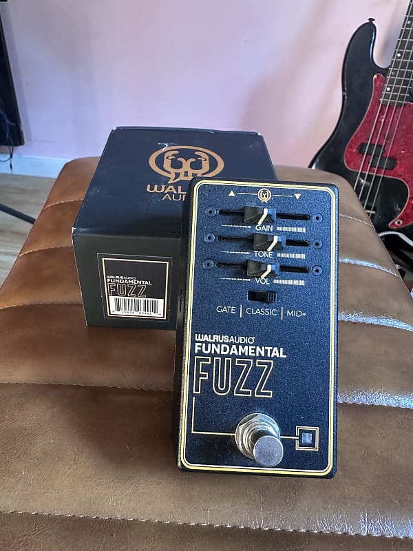 Walrus Audio Fundamental Fuzz