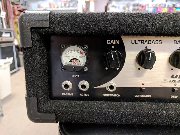 BEHRINGER BX3000T ベース用アンプ 現状品 BEHRINGER ウルトラベースBX3000T - メルカリ