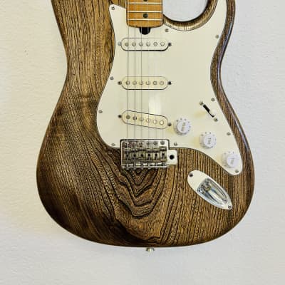 Electra 2275N Avenger Stratocaster Style Guitar Matsumoku w/Tweed Case 1974 - Dark Walnut image 2