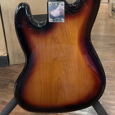 Fender  Geddy Lee Signature Jazz Bass 3TS  - Three Tone Sunburst /9lbs. 5.5oz #MX22225945 image 6