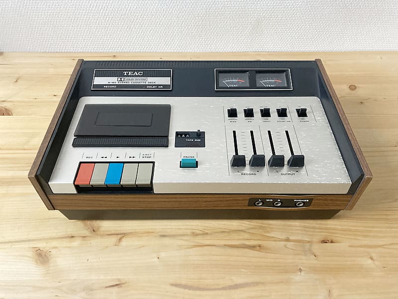 TEAC A-160 cassette tape recorder - Made in Japan