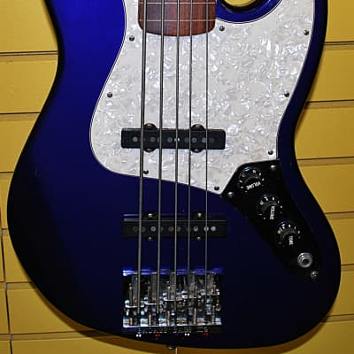 Nice! Fender 5 String Fretless Jazz Bass w Non-Orig Gig Bag image 1