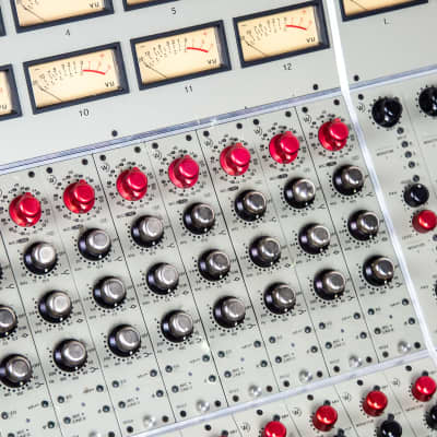Wunder Audio Wunderbar 12-Channel Recording / Mixing Console Owned by Modest Mouse image 5