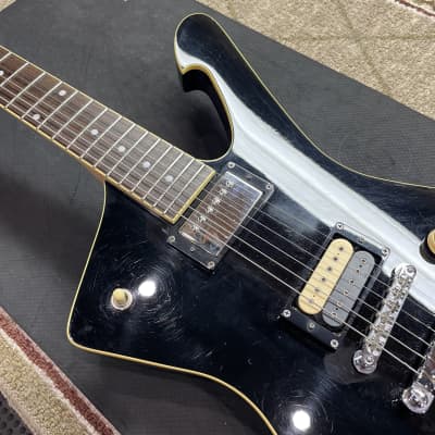 Ibanez Iceman IC-300 Modified - Black w/HSC image 11