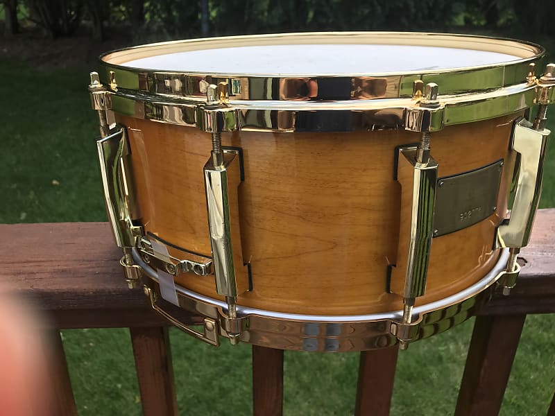 Pearl Custom Classic Snare Drum ONE PIECE Maple Shell