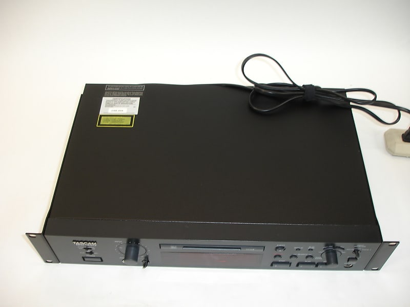 Tascam MD-350 MiniDisc Player & Recorder