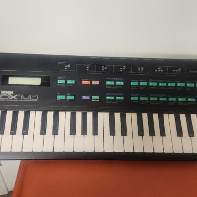 Yamaha DX100 Digital Algorithm Synthesizer Keyboard Synth DX 100