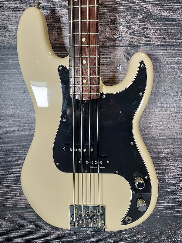 MEXICAN STANDARD P BASS Bass Guitar (Orlando, FL Colonial) | Reverb