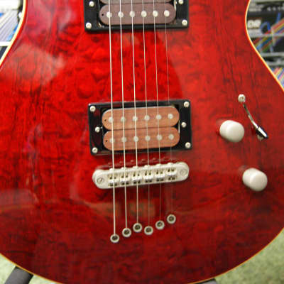 Shine electric guitar with quilted top in red - Made in Korea S/H image 12
