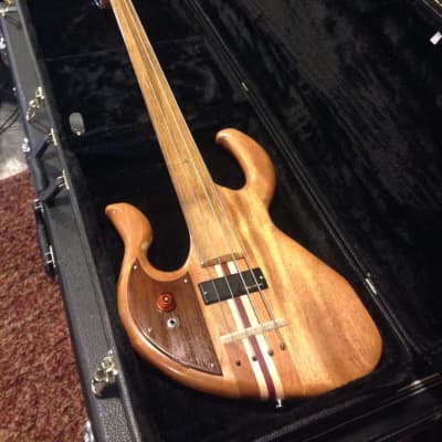 Wish Bass 4 string Lefty natural excellent overall minor imperfections image 3