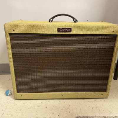 大切な人へのギフト探し Fender Blues フェンダー ブルースデラックス 