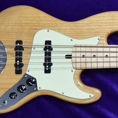 Lakland Skyline 55-60 (Joe Osborn) 5 String Jazz Bass