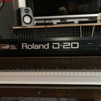 Roland D-20 61-Key Multi-Timbral Linear Synthesizer / Multitrack Sequencer 1988 - 1992 - Black – a great condition throughout, the best priced on Reverb