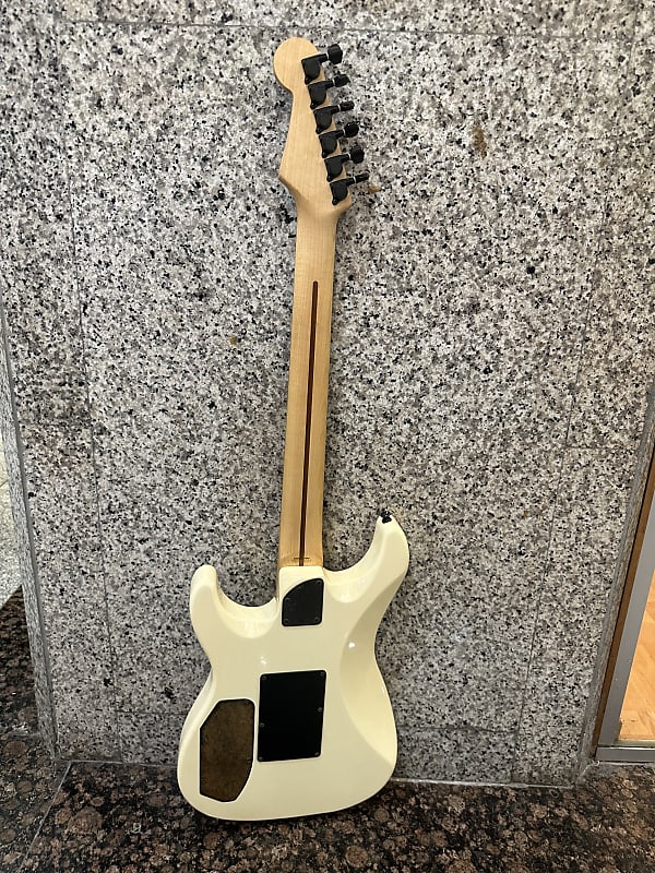 Fender SHM-75 “Strat Heavy Metal” 1984-89 Greg Howe HM Fender SHM-75 “Strat Heavy Metal” 1984-89 Greg Howe HM