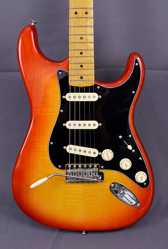 ~MINT~ Fender Rarities Flame Ash Top Stratocaster Plasma Red Burst ~Like NEW~ Bird's-eye Maple Neck image 1