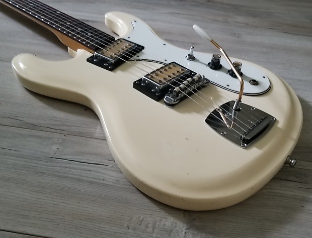 Univox Hi-Flier Phase 3 w/original case 1976 White | Reverb