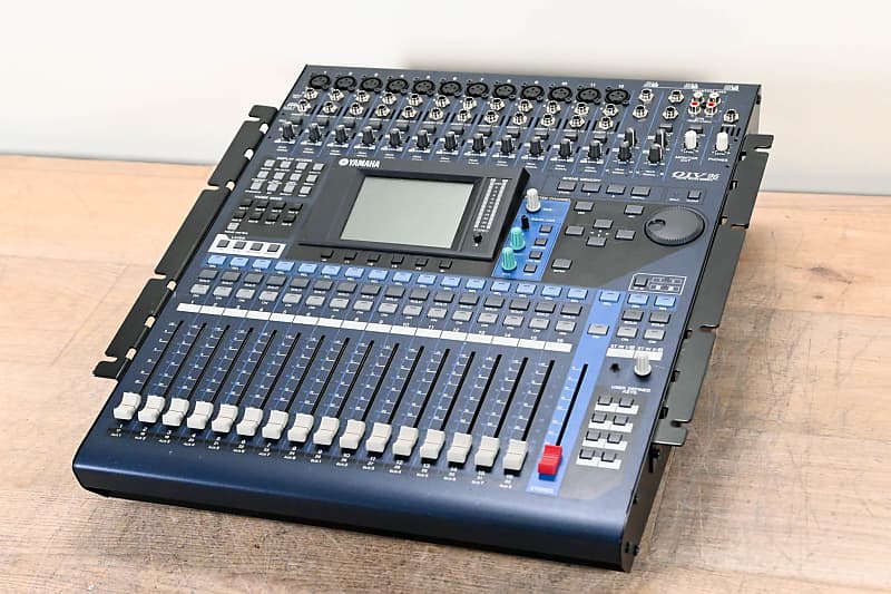 Yamaha 01V96 24-Bit/96k Digital Recording Mixer | Reverb Canada