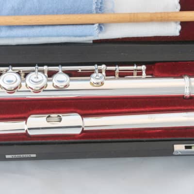 Yamaha YFL-511 Professional Flute *All Silver *Made in Japan