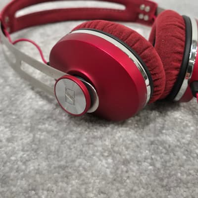 Sennheiser Momentum - On-Ear Headphones w/ Soft Case - Excellent image 4