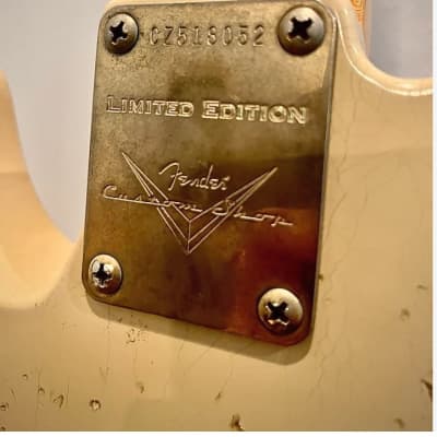 Fender 2011 Fender Custom Shop Esquire Relic LTD Desert Sand - Relic Ltd Desert Sand image 4