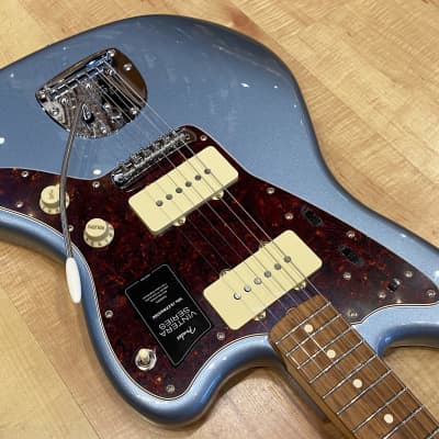 Fender Vintera '60s Jazzmaster - Ice Blue Metallic | Reverb