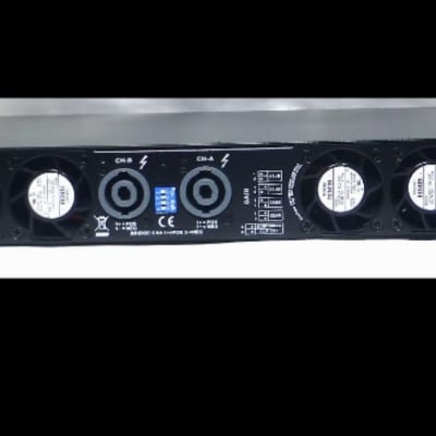 CVR D-3302 Series Professional Power Amplifier One Space 3300 Watts x 2 at 8 Ω BLUE image 4