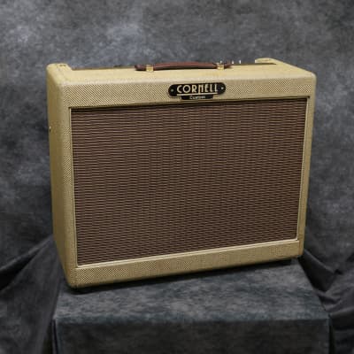 2013 Cornell Custom 40 - With Extension Cab & Covers - Tweed image 2