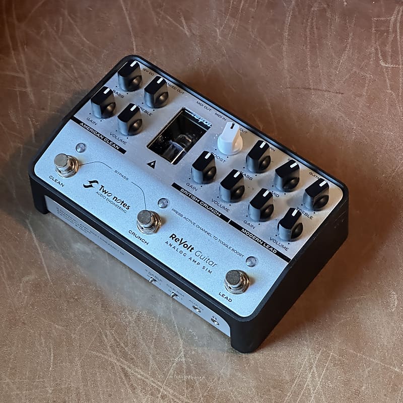 Two Notes ReVolt Guitar