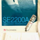 sE Electronics sE2200A Cardioid Condenser Microphone