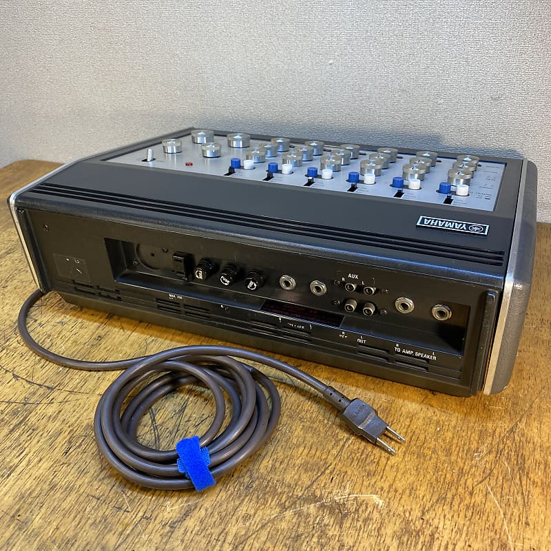 M♦希少 YAMAHA EM70 ミキサーアンプ Yamaha Em-70 6Ch Mixer Amplifier For Audio Sound Mixing