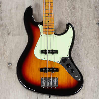 Tagima TW-73 4-String Bass, Maple Fretboard, Sunburst w/ Mint Green Pickguard image 2