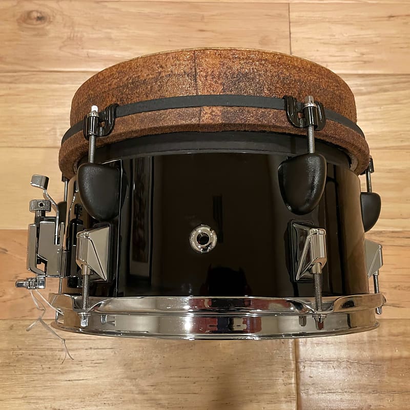 Remo 7.5x12 Mondo Djembe Snare Drum in Piano Black Reverb Finland