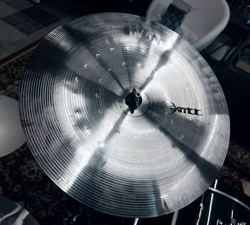 Kmicic Cymbals Titanium Classic China 16” 2025 - Satin hammered image 1