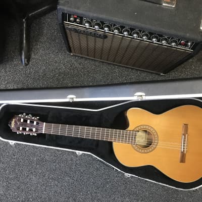 Washburn C64-CE Classical Acoustic- Electric cutaway Guitar 1998 excellent condition with nice hard case image 6