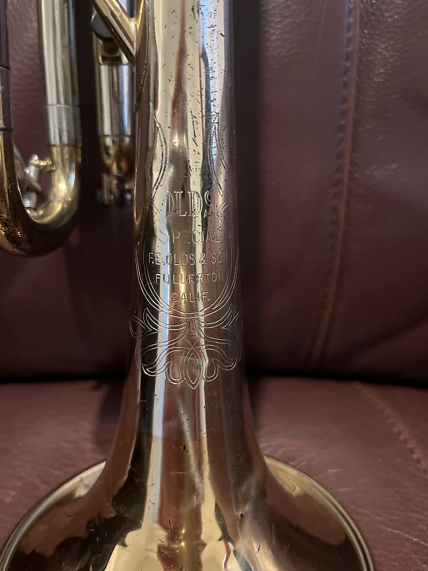 Olds Special L-10 Bb Trumpet SN 57155 (1966) (bronze tip and nickel silver  body)