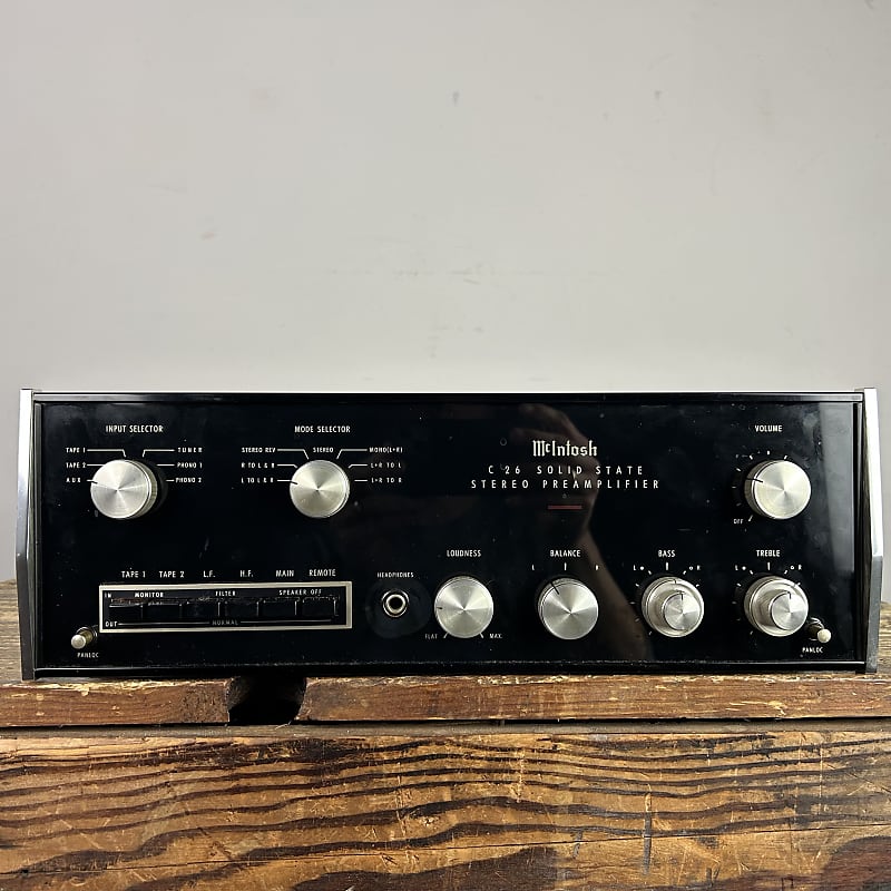 McIntosh C-26 Preamplifier 1970’s - Black/green  			