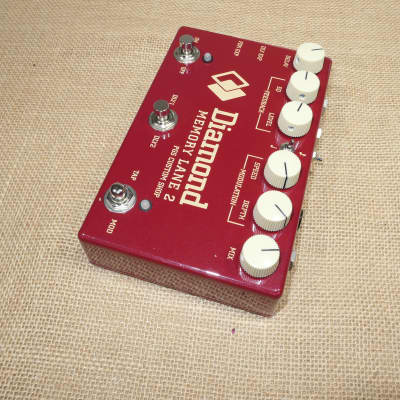 Diamond Memory Lane 2 Analog Delay | Reverb Canada