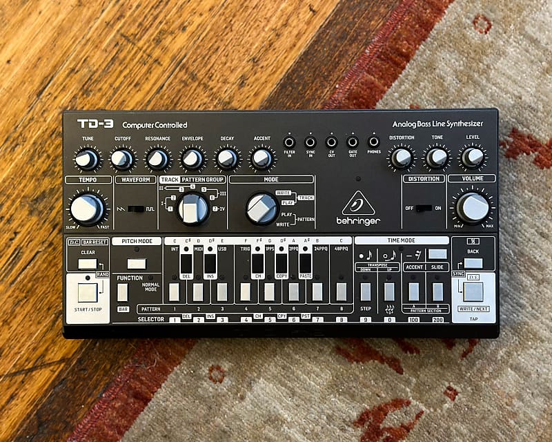 Behringer TD-3 BK Analog Bass Line Synth | Reverb