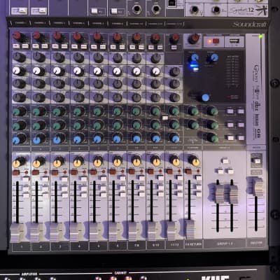 Soundcraft SM12 40 Channel Console In Flightcase with PSU Soundcraft SM12 40 Channel Console In Flightcase with PSU