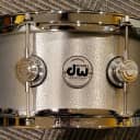 DW DW Collector's Series Metal Snare Drum - 5.5 x 13 inch - Aluminum 3mm 2019 - Wrinkled Aluminum
