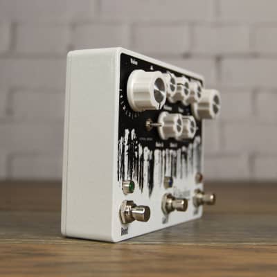 Palisades Mega Ultimate Overdrive — EarthQuaker Devices