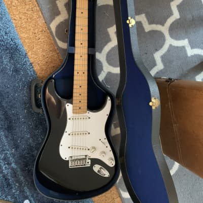 Pre-CBS (pre-1965) Non-Fender Hardshell Guitar Case image 7