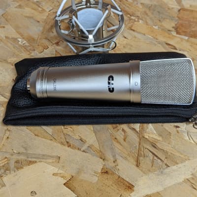 CAD GXL2200 Large Diaphragm Cardioid Condenser Microphone image 1