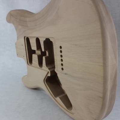 Unfinished Walnut HSS Hardtail guitar body - fits Fender Strat Stratocaster necks J840 image 5